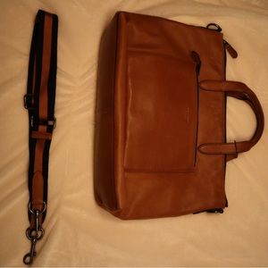 Coach shoulder bag. Lots of pockets